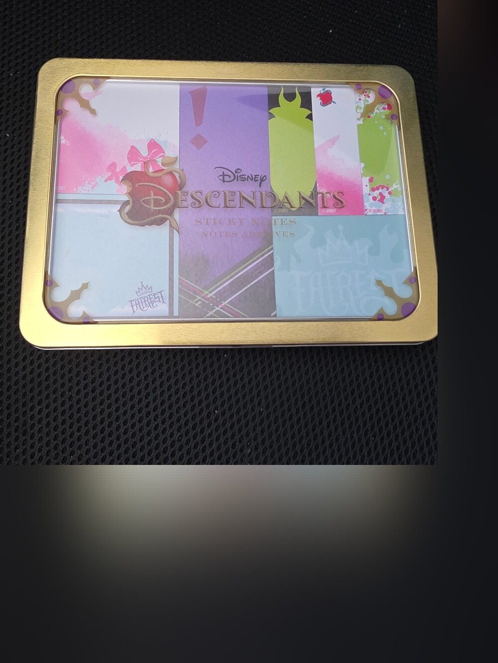 NIP Disney Store Official Descendants Assorted Note Pad Gold Tin Rare